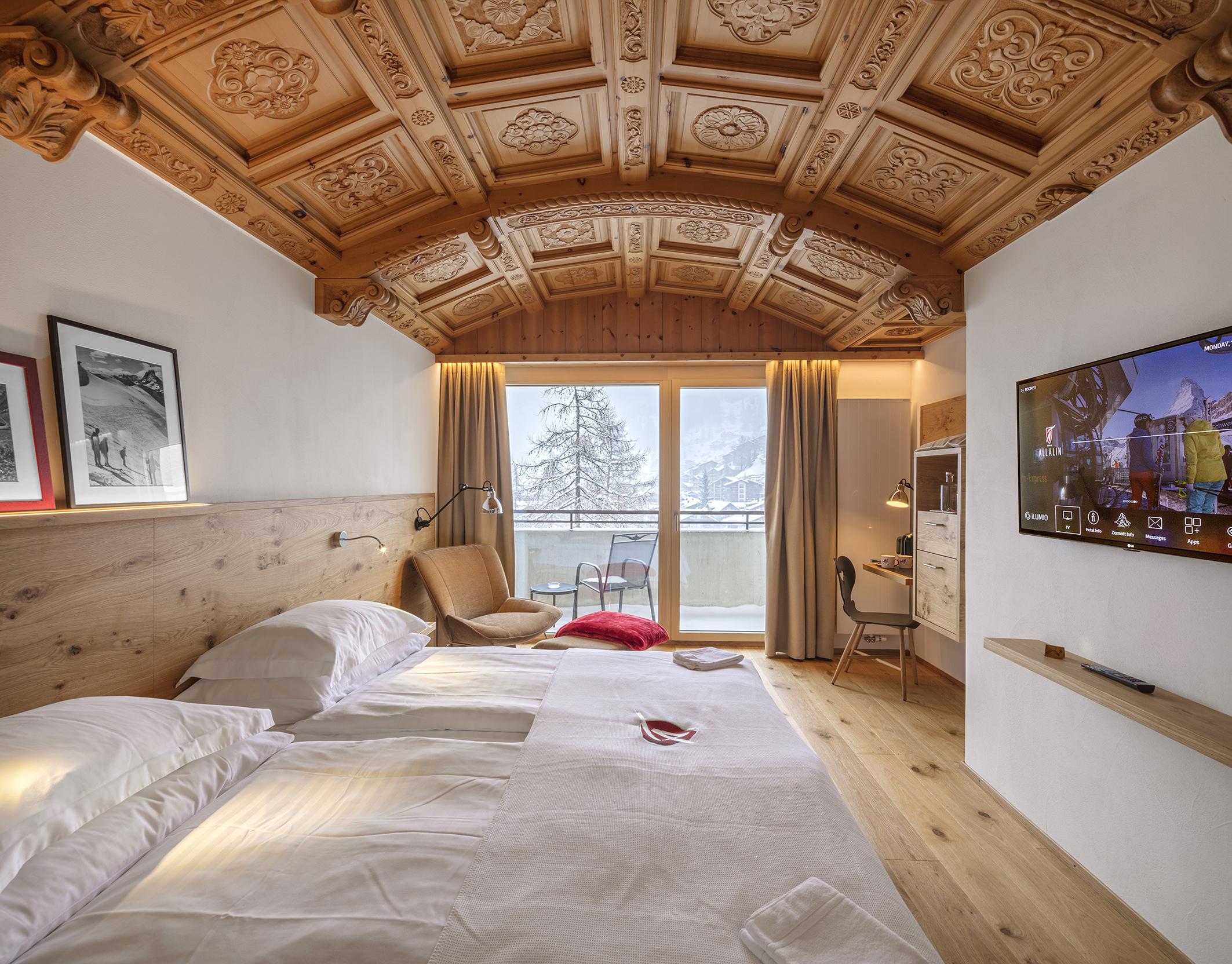 Swiss Alpine Hotel Allalin Zermatt Bagian luar foto