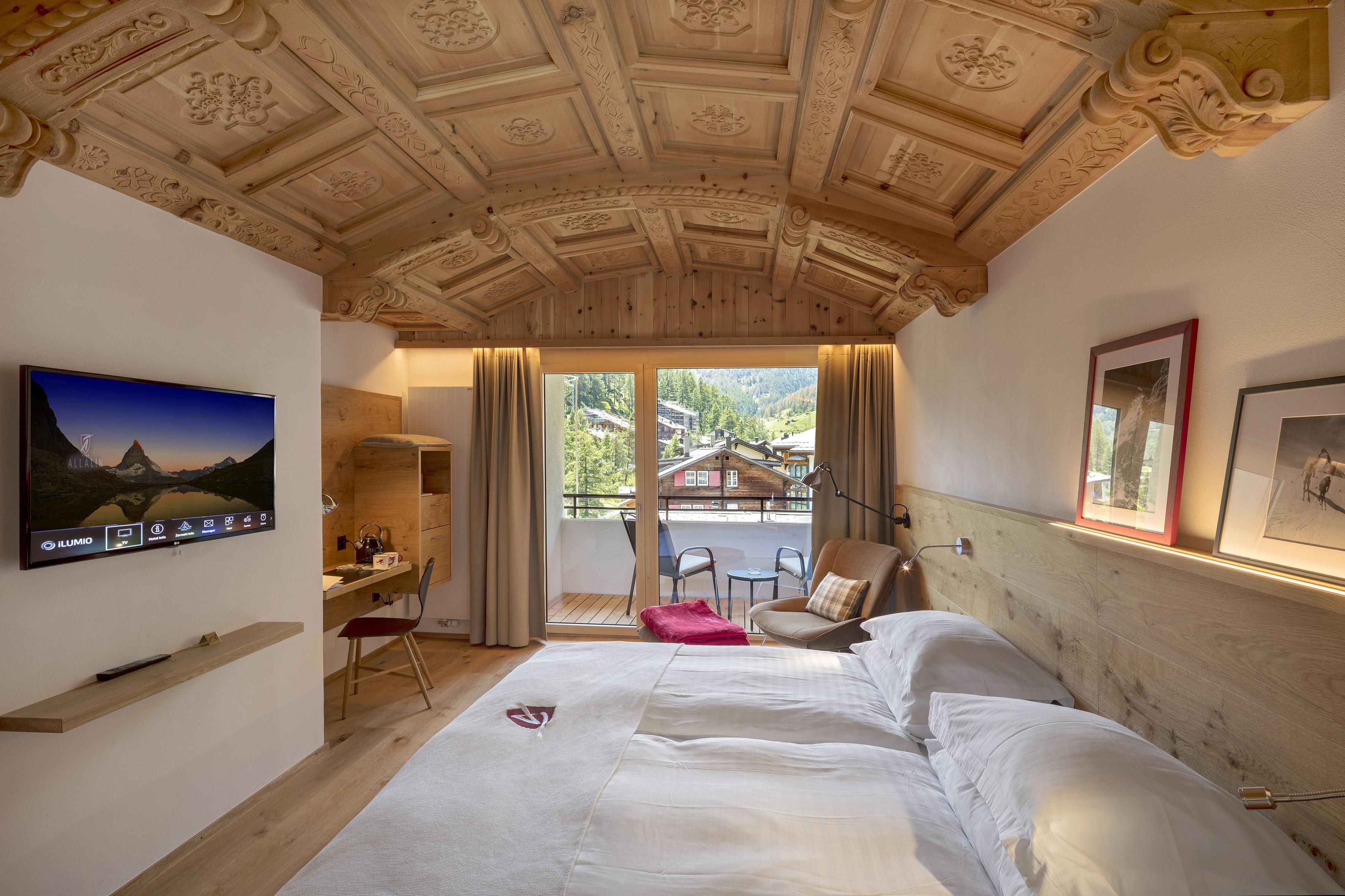 Swiss Alpine Hotel Allalin Zermatt Bagian luar foto