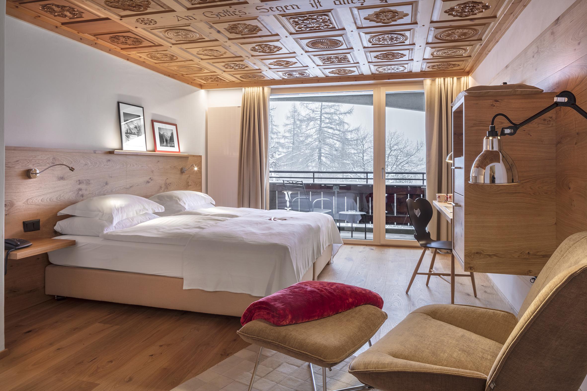 Swiss Alpine Hotel Allalin Zermatt Bagian luar foto