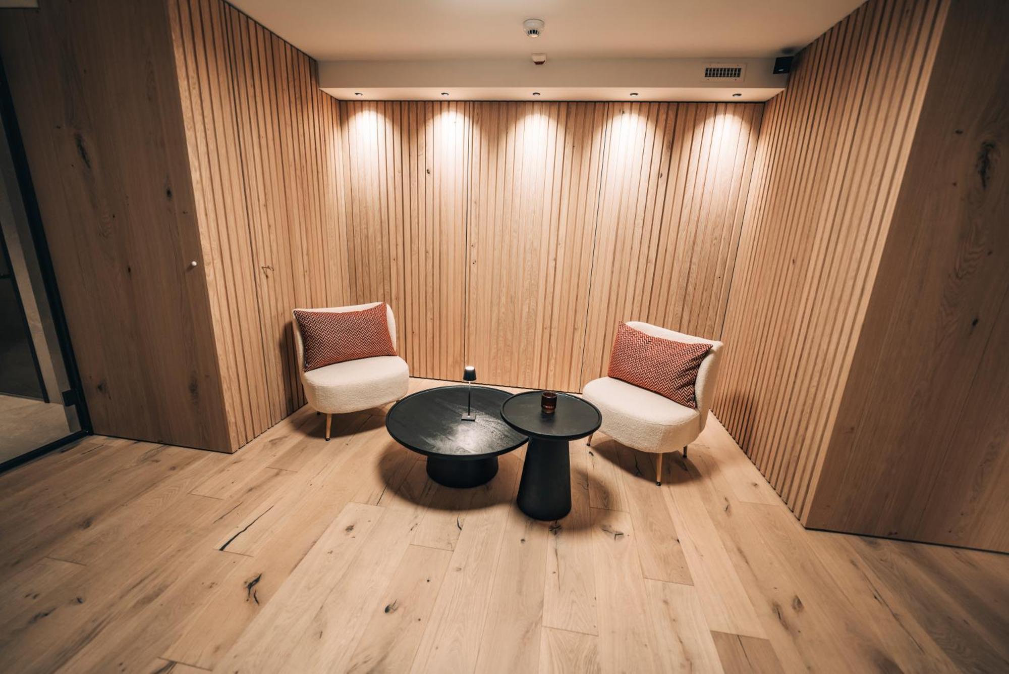 Swiss Alpine Hotel Allalin Zermatt Bagian luar foto