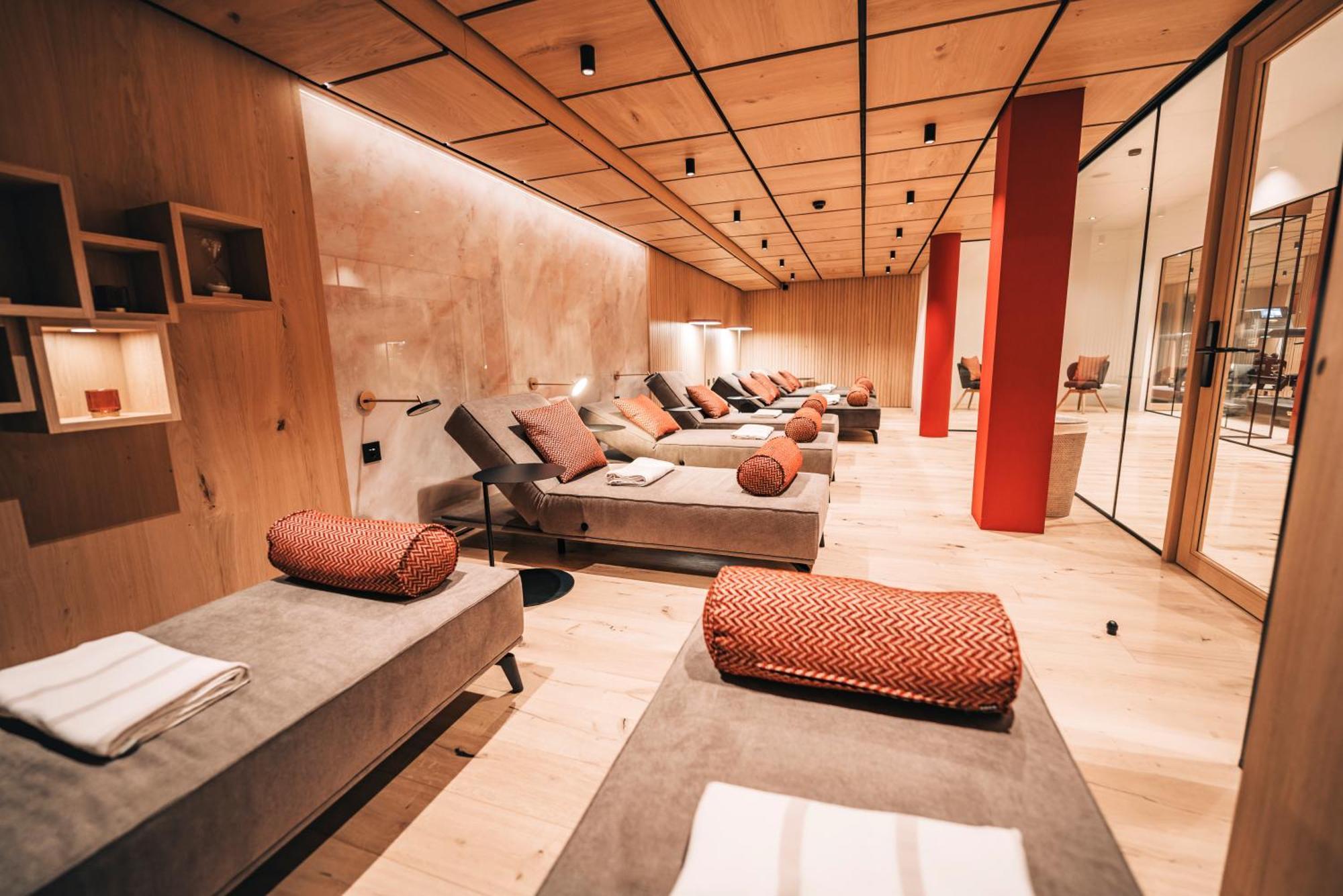 Swiss Alpine Hotel Allalin Zermatt Bagian luar foto